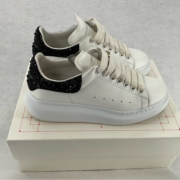 Alexander McQueen Women's Oversized Sneaker in White/Jet Black Crystals 38.5 - Picture 5 of 15